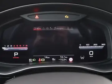 Audi SQ8 TFSI quattro