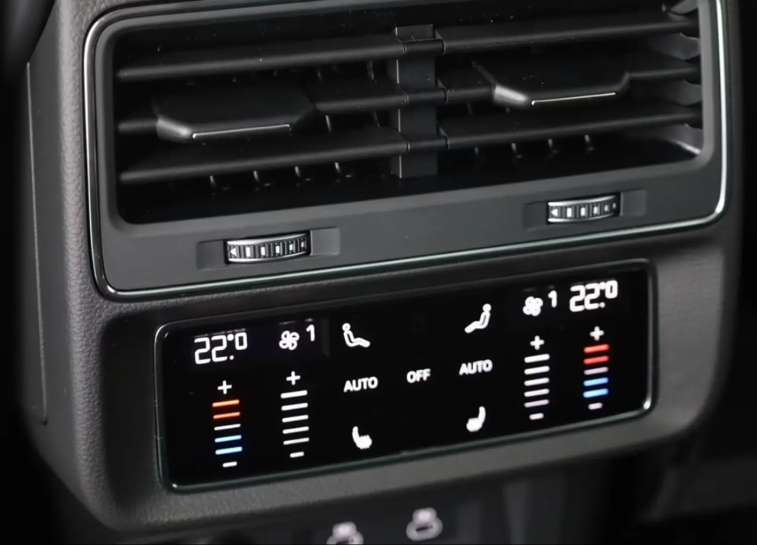 Audi SQ8 TFSI quattro