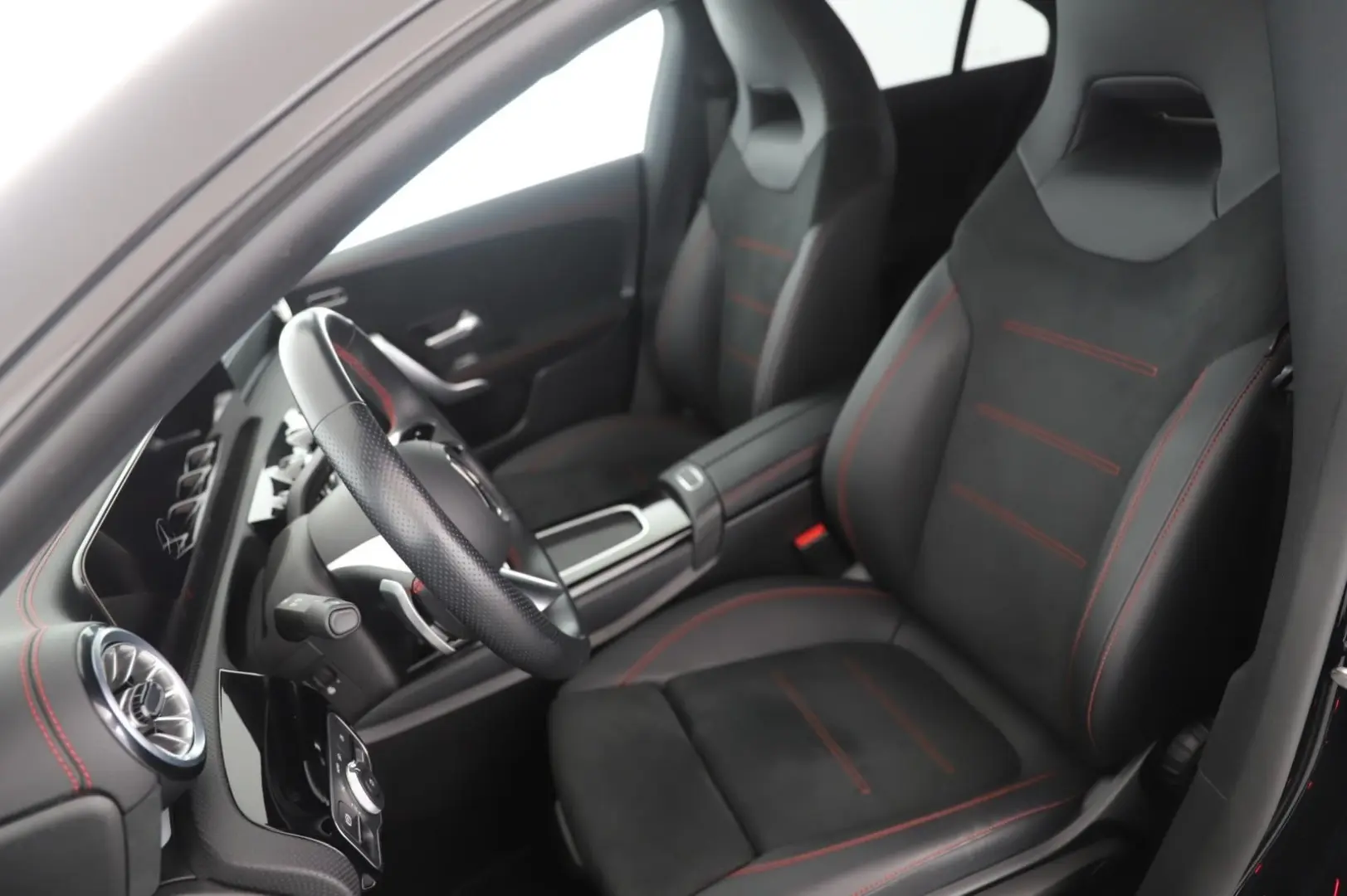 CLA 220 4M Coupé AMG Line Prem Night+LED+Winterp