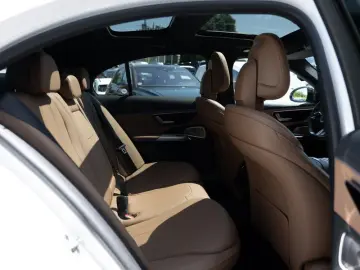 E 200 AMG-Sport/Super/Pano/Sitzklima/Burm/20'