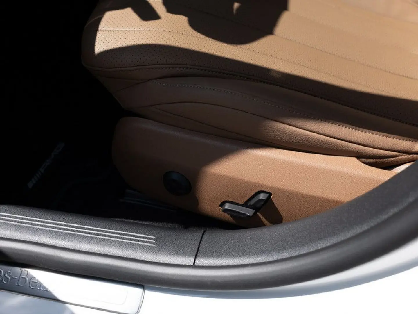 E 200 AMG-Sport/Super/Pano/Sitzklima/Burm/20'