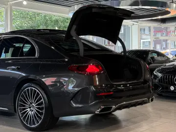 E 300 de 4Matic AMG Line *Pano*HuD*Burmester*20