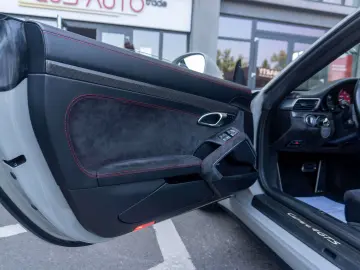 Porsche Carrera 4 GTS Cabrio