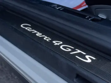 Porsche Carrera 4 GTS Cabrio