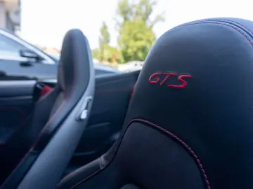 Porsche Carrera 4 GTS Cabrio