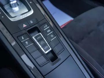 Porsche Carrera 4 GTS Cabrio