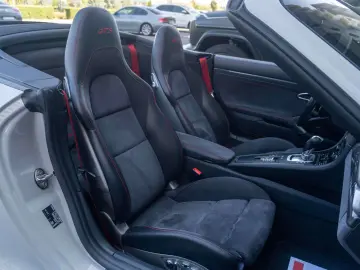 Porsche Carrera 4 GTS Cabrio
