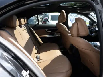 E 200 AMG-Sport/Pano/Burm/Sitzklima/Night/20''