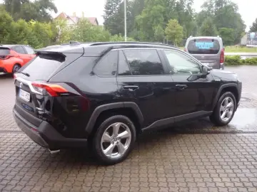 RAV 4 2.5 Hybrid AT 4x2 Team D + Navi - Scheckhe