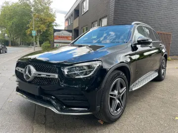 GLC 220 d 4Matic AMG LINE PANO 360°