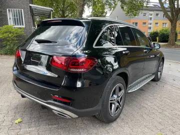 GLC 220 d 4Matic AMG LINE PANO 360°