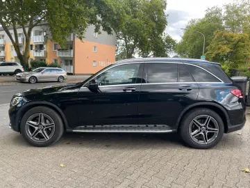GLC 220 d 4Matic AMG LINE PANO 360°