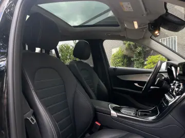 GLC 220 d 4Matic AMG LINE PANO 360°