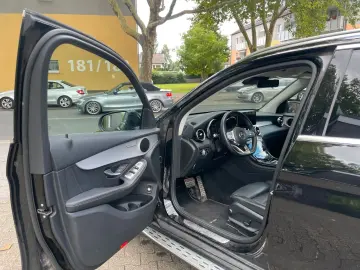 GLC 220 d 4Matic AMG LINE PANO 360°
