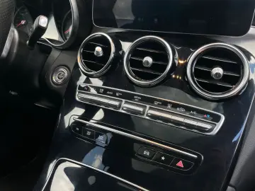 GLC 220 d 4Matic AMG LINE PANO 360°
