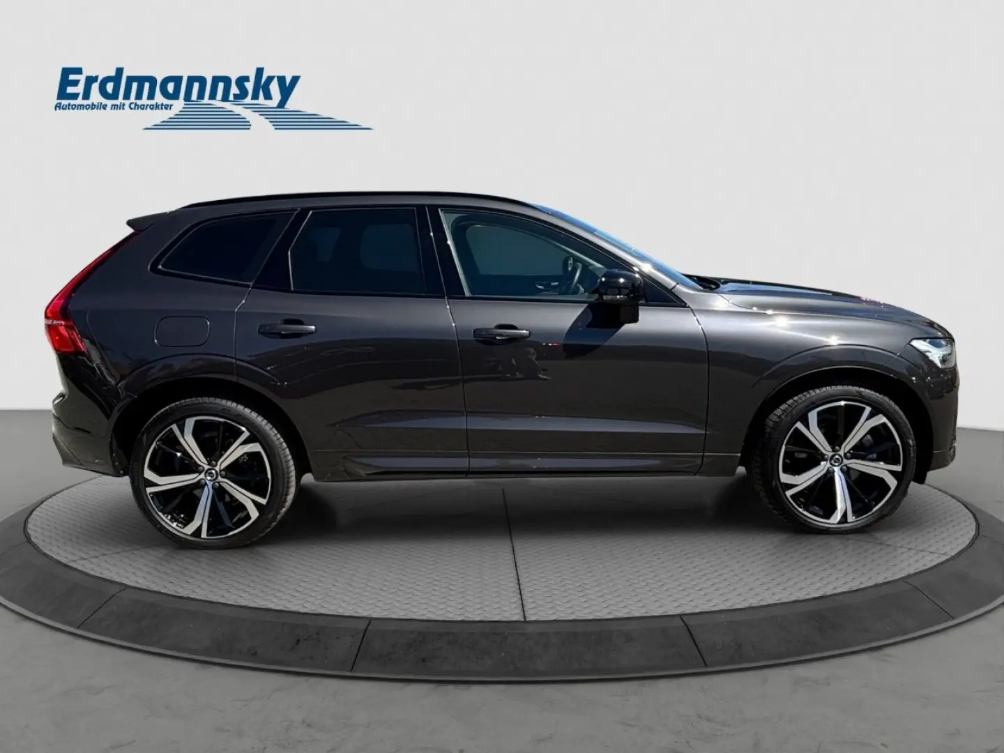 XC60 T8 Plus Dark Plug-In Hyb.AWD/AHK/Pano/21Zo