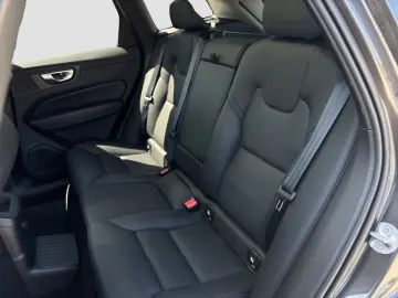 XC60 T8 Plus Dark Plug-In Hyb.AWD/AHK/Pano/21Zo