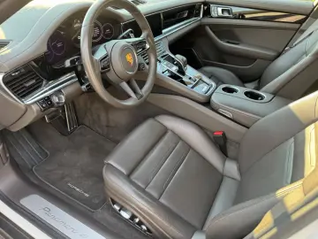 Panamera 4 E-Hybrid