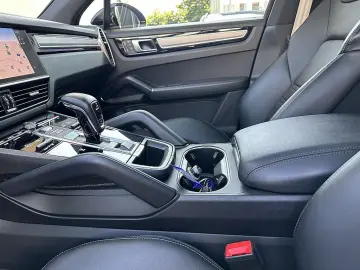 Cayenne E-Hybrid Platinum Edition / Sport Des...