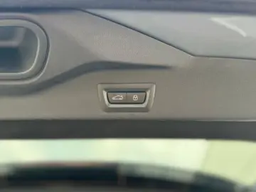 X5 40dA M-Sport 20'' ICONIC Pano/SKY Sitzbelüf H