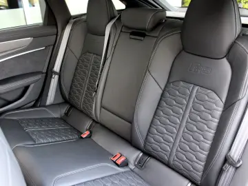 RS6 Avant /DYNAMIK+/ B&O/ STANDHZG/  SPORTABGAS