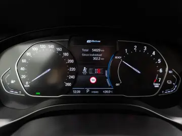 X3 xD30e Kamera HUD DAB Belüftung AHK Leder 18Zl