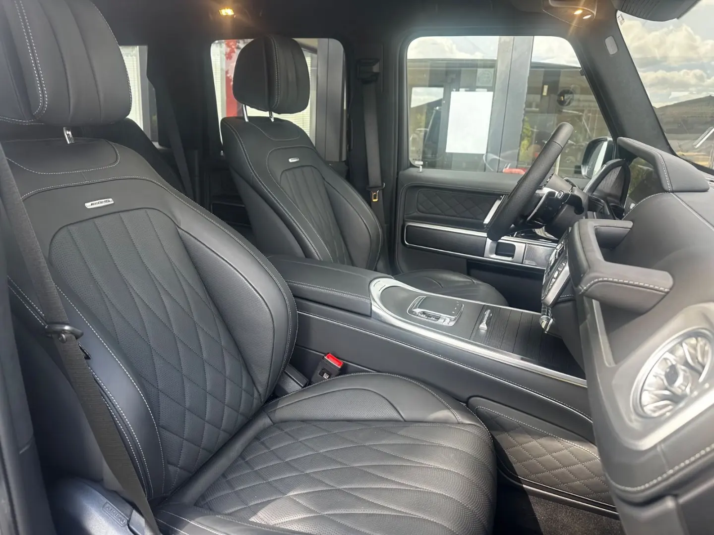 G 63 AMG / MY2025 / A22 / SUPERIOR / NIGHT
