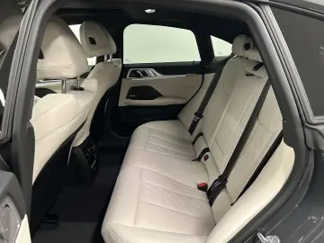 M440i xDrive M Sportpaket Pro Harman/Kardon LED