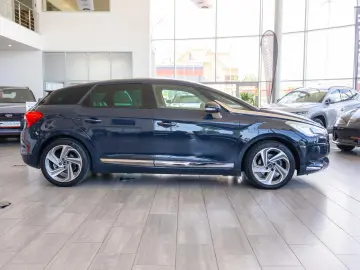 DS 5 1.6 THP SportChic