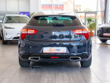 DS 5 1.6 THP SportChic