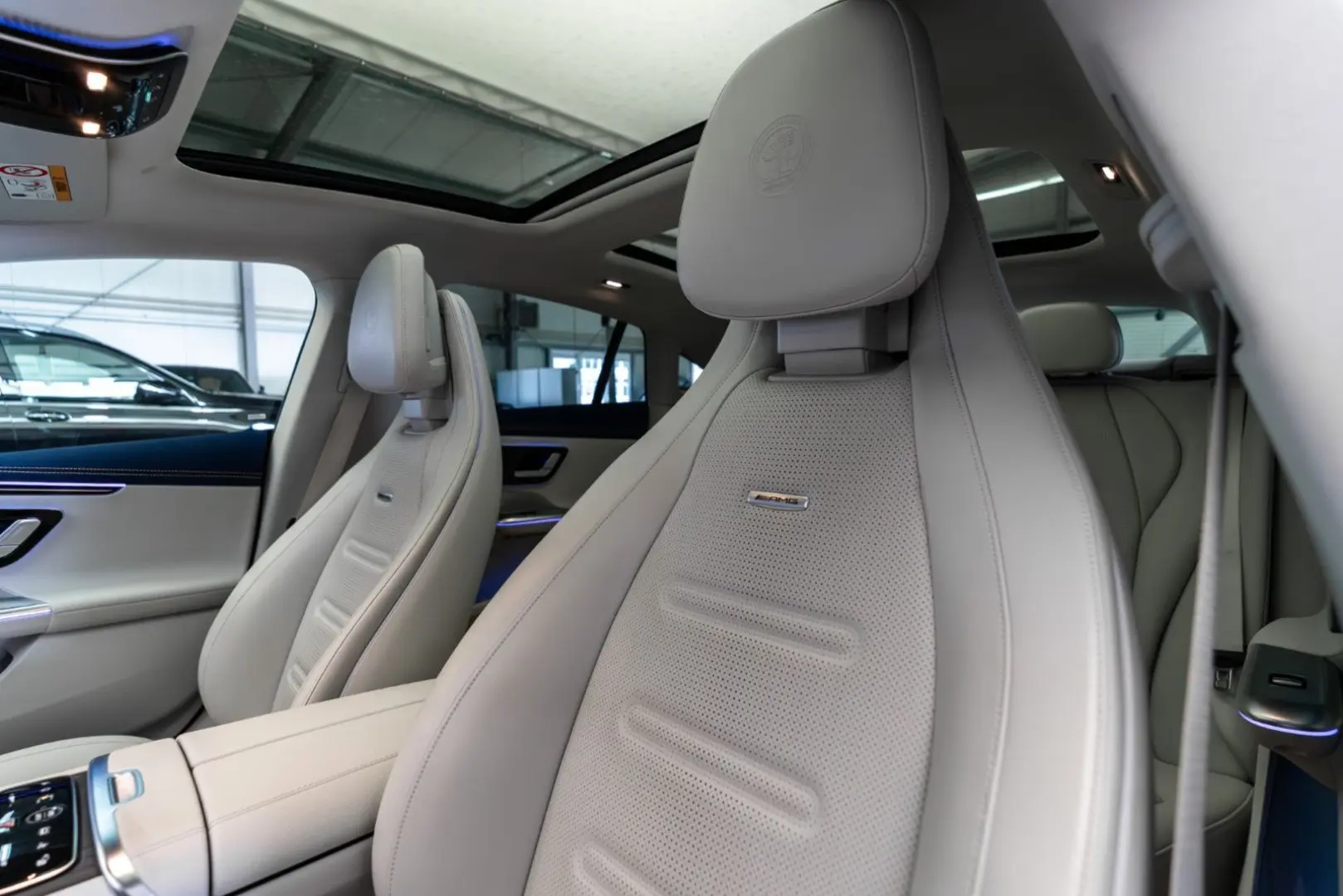 EQE AMG 53 4M+ / Premium / Panorama / Night Pack