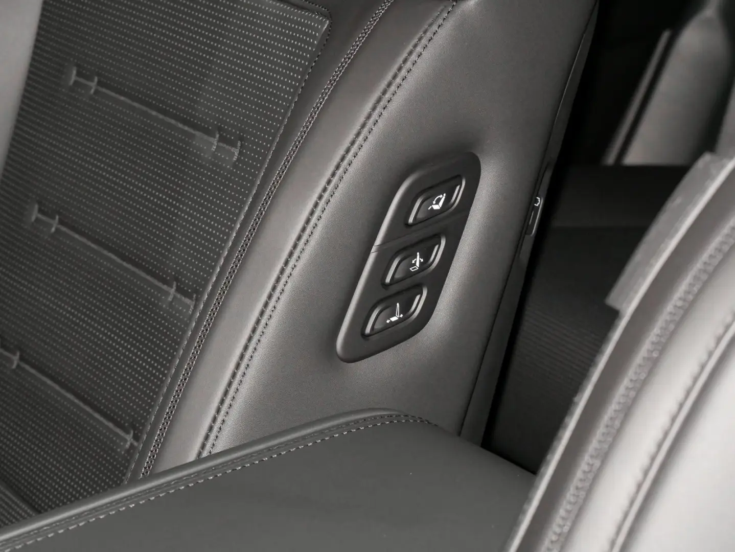 SANTA FE Hybrid Blackline Pano 4WD LAGERWAGEN