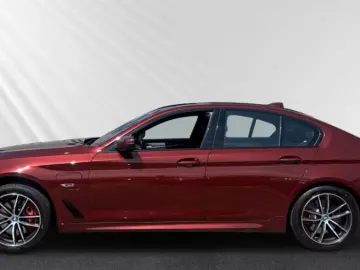 BMW 530 e XDrive LIM M-Sport Bowers