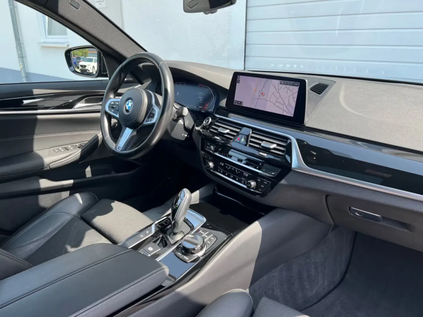 BMW 520 d xDrive Sport Line/LED/AHK