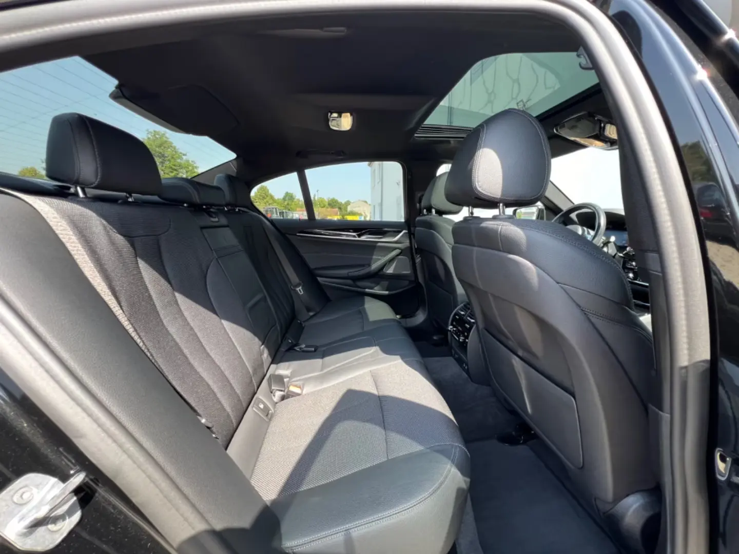 BMW 520 d xDrive Sport Line/LED/AHK