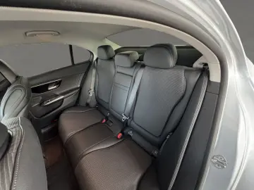 C 220d Avantgarde LED NAVI SSD KAMERA STANDH 17
