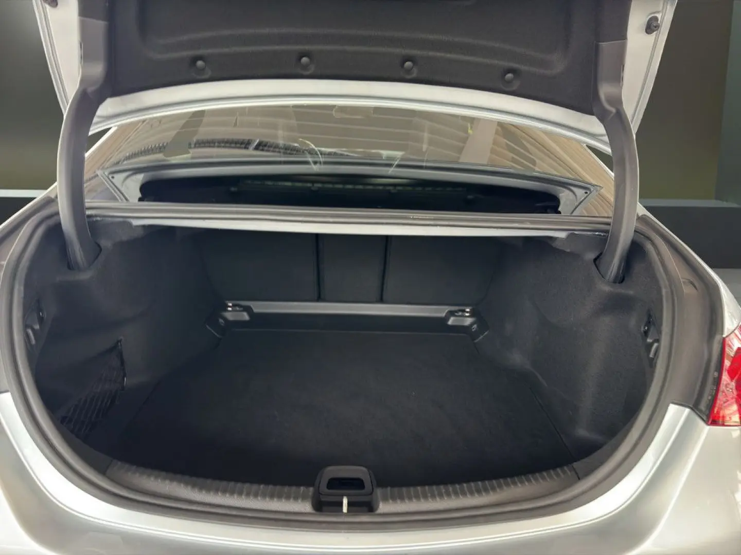 C 220d Avantgarde LED NAVI SSD KAMERA STANDH 17