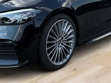 C 200 *AMG*MEMO*AHK*NAVI*SHZ*KAMERA*SPORTAUSP*