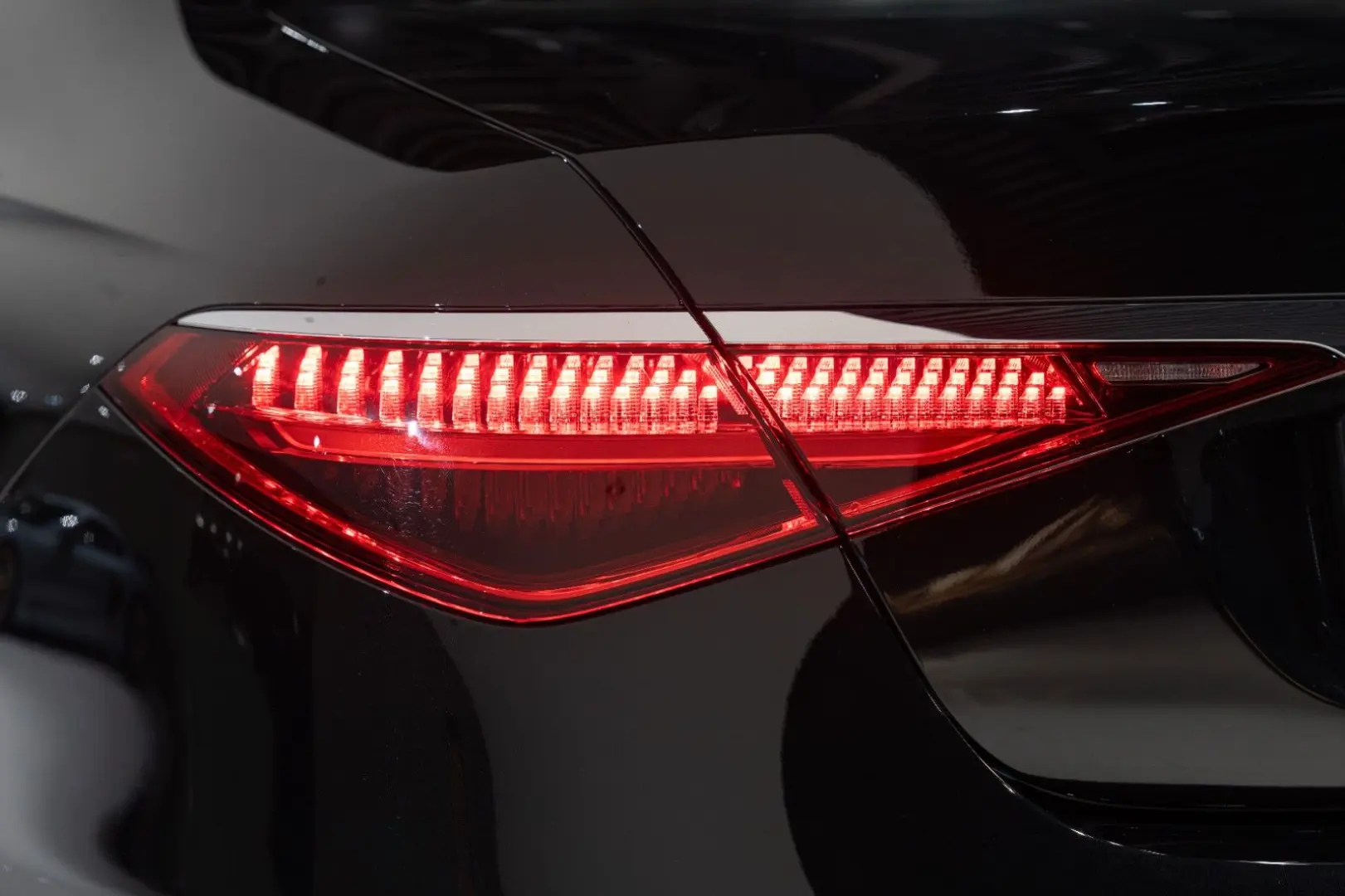 S 350d Lim*BURMESTER*PANO*AIRMATIC*MULTIBEAM*1HD