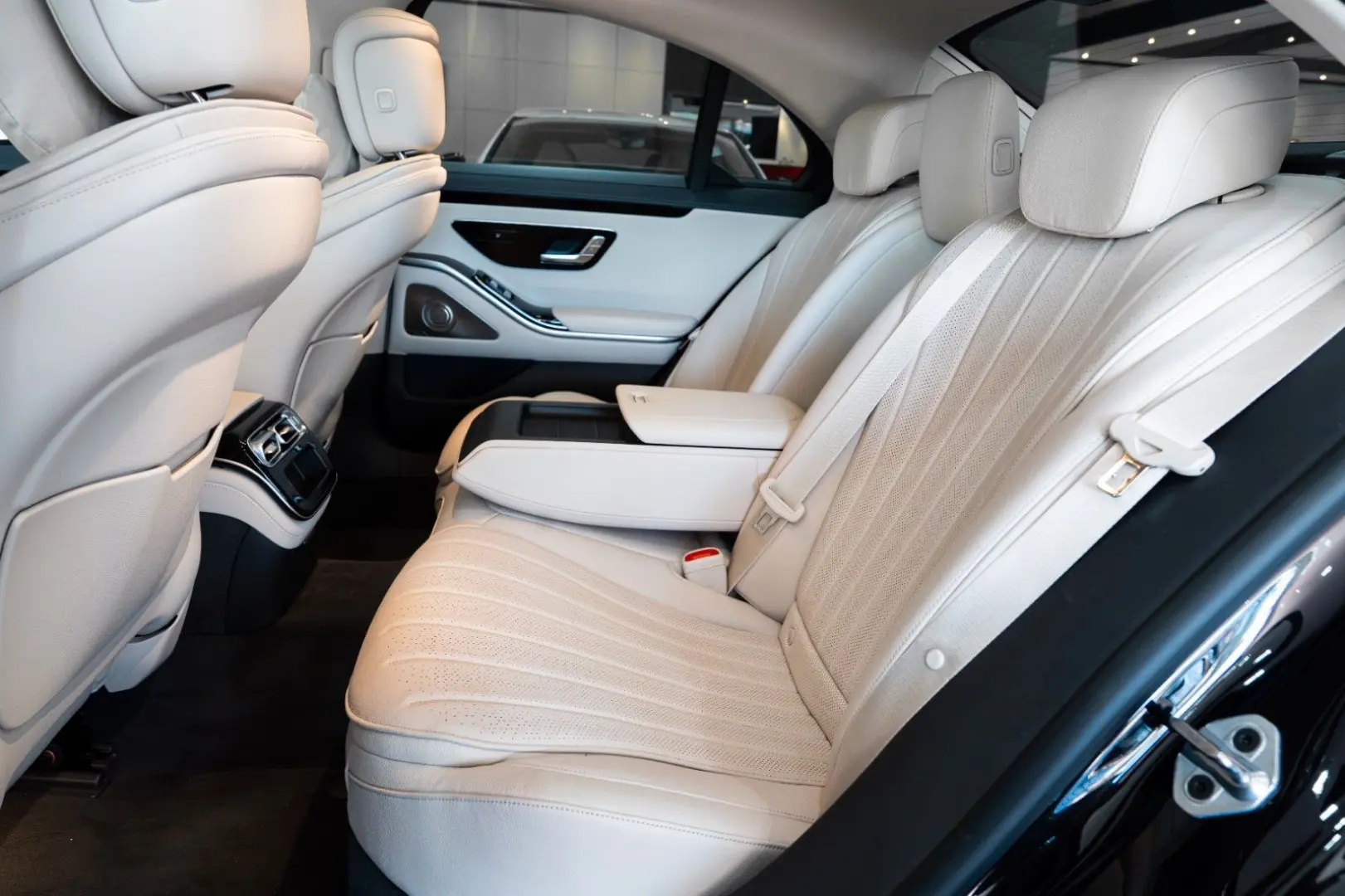 S 350d Lim*BURMESTER*PANO*AIRMATIC*MULTIBEAM*1HD