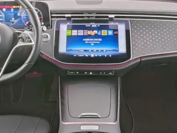 E 220 d T-Modell *LED*AHK*Keyless*Distronic*Navi