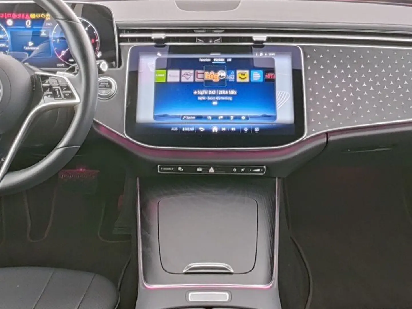 E 220 d T-Modell *LED*AHK*Keyless*Distronic*Navi