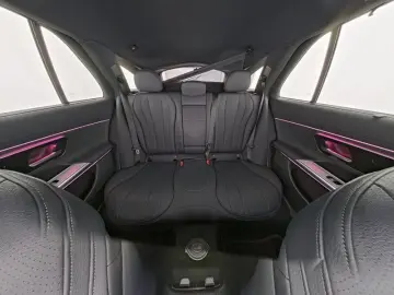 E 220 d T-Modell *LED*AHK*Keyless*Distronic*Navi