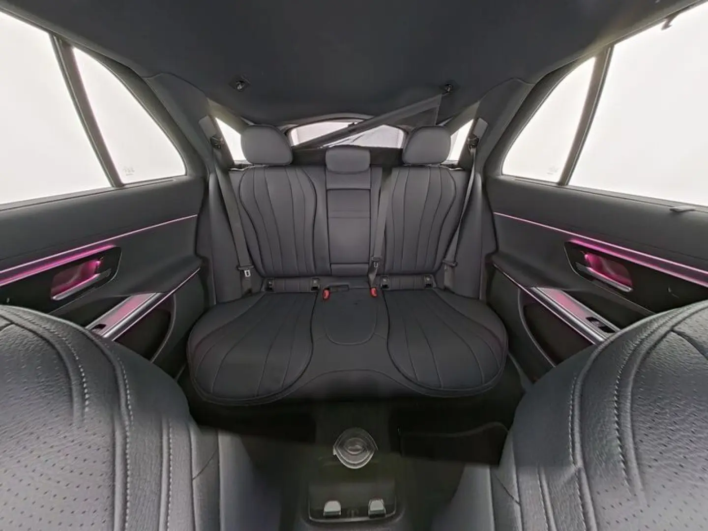 E 220 d T-Modell *LED*AHK*Keyless*Distronic*Navi