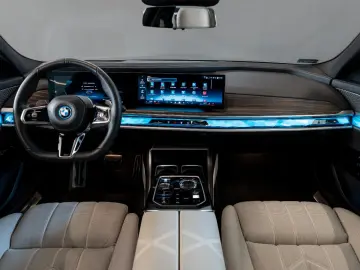 750e xDrive