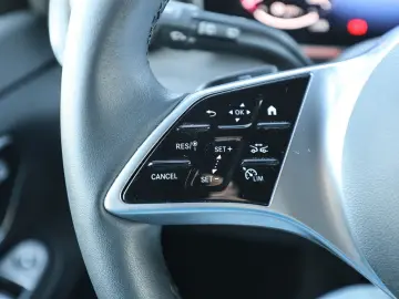 V 300 d AVANTGARDE Extralang Standhz. Distr. Nav