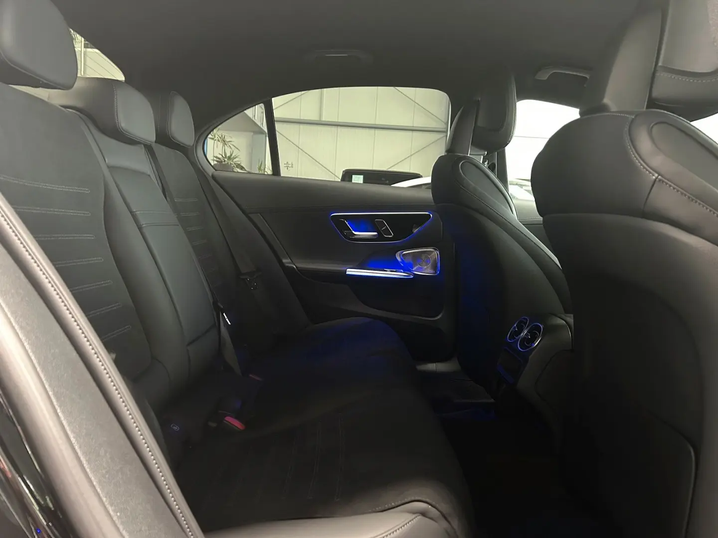 C 300 e EDITION AMG-LINE DISTRONIC-DC LADEN-360°