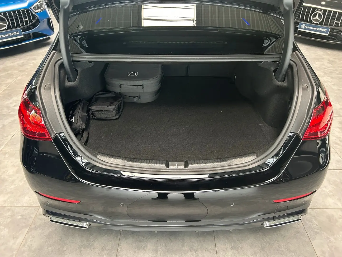C 300 e EDITION AMG-LINE DISTRONIC-DC LADEN-360°