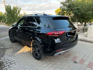 Mercedes Benz GLE 300d 4Matic|AMG Line|Bur...