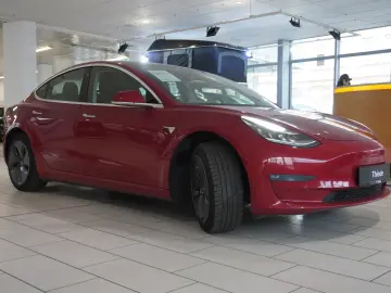 Model 3 Standard Range Plus NAVI/KAMERA/SH/PANO